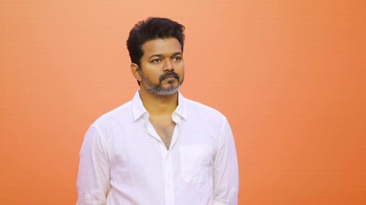 கரூர் நெரிசலில் உயிரிழந்தோரின் குடும்பத்தினரிடம் கண்ணீருடன் மன்னிப்பு கேட்ட விஜய்