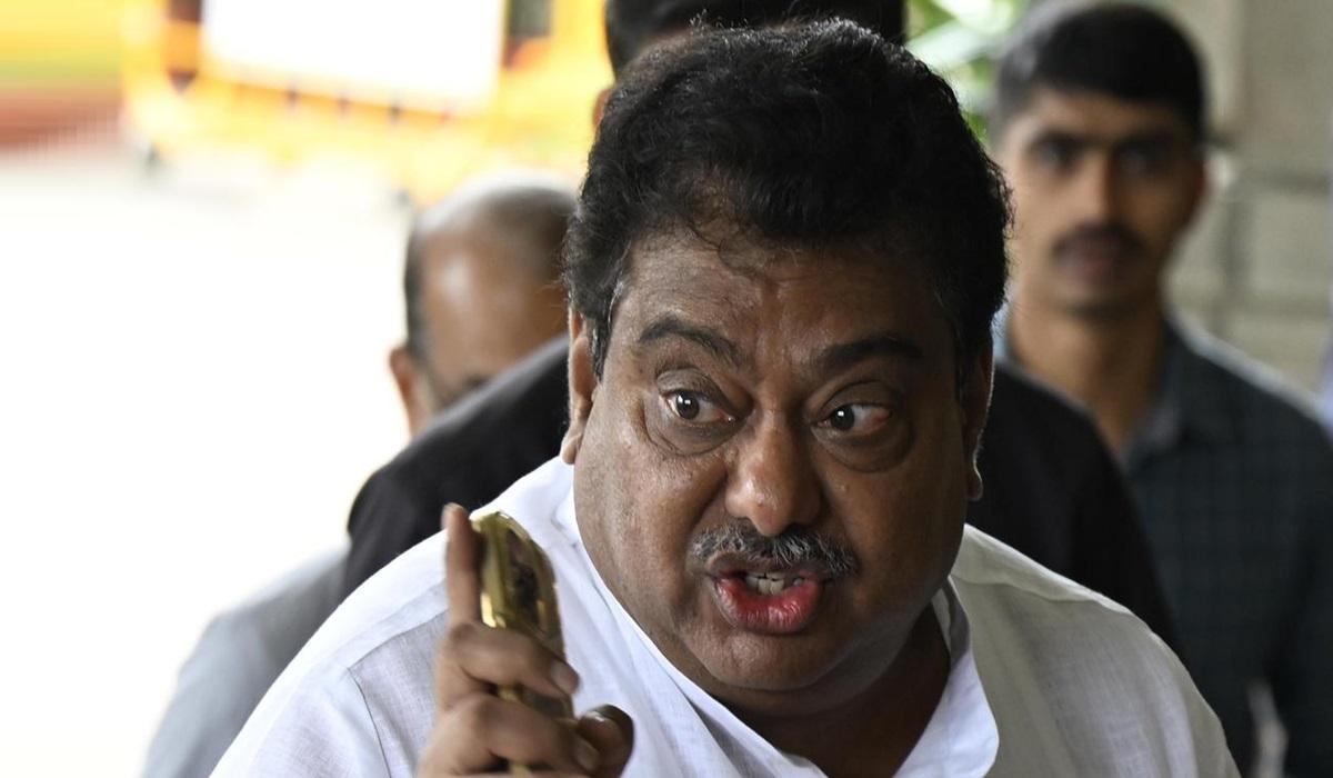 முதலீட்டாளர்கள் வெளியேற மத்திய அரசே காரணம்: கர்நாடக அமைச்சர் குற்றச்சாட்டு