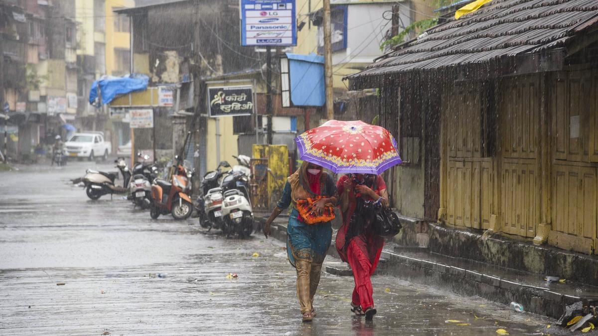 டெல்டா மாவட்டங்களில் நவம்பர் 17, 18-ம் தேதிகளில் கனமழை பெய்ய வாய்ப்பு – வானிலை ஆய்வு மையம்