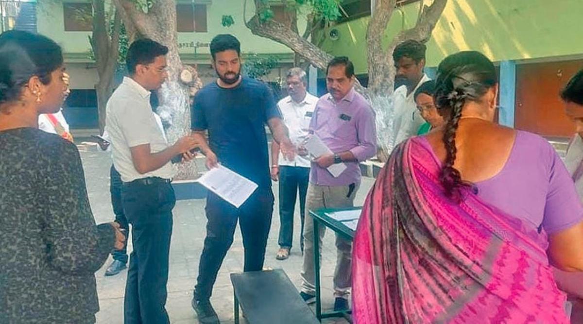 எஸ்ஐஆர் படிவ விநியோகத்தில் உள்ள பிரச்சனைகளை உடனடியாக சரி செய்ய வேண்டும் என வலியுறுத்தல்