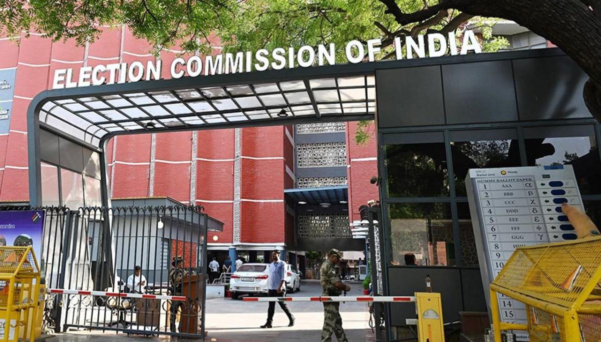 வாக்காளர் எண்ணிக்கை தொடர்பான மாற்றம் குறித்து காங்கிரஸ் குற்றச்சாட்டு — தேர்தல் ஆணையம் தெளிவுரை