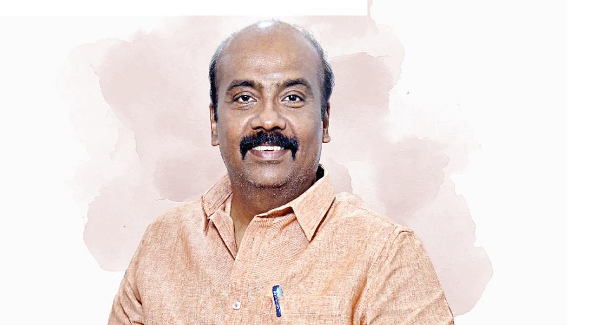 “இப்போது அதிமுகவைக் கூட காப்பாற்ற வேண்டிய சூழல் திமுக மீது வந்திருக்கிறது!” — மருது அழகுராஜ் பேட்டி