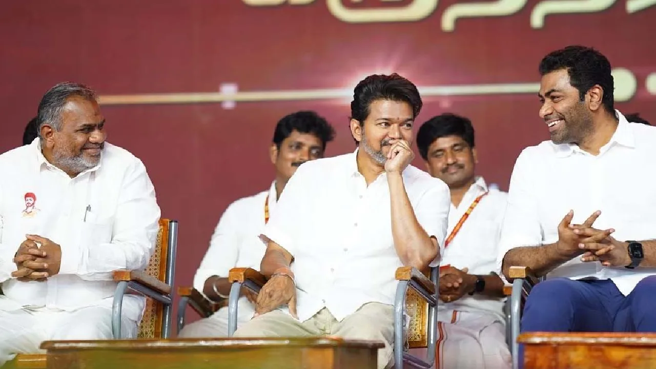 கரூர் சிபிஐ அலுவலகத்தில் தவெக நிர்வாகிகள் — ஆனந்த், ஆதவ் அர்ஜுனா உள்ளிட்டோர் ஆஜர்