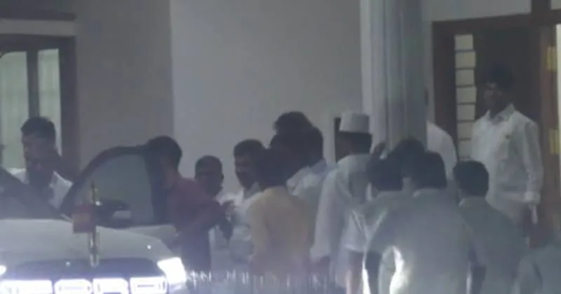 தவெக நிர்வாகிகளிடம் சிபிஐ அதிகாரிகள் நீண்ட நேர விசாரணை