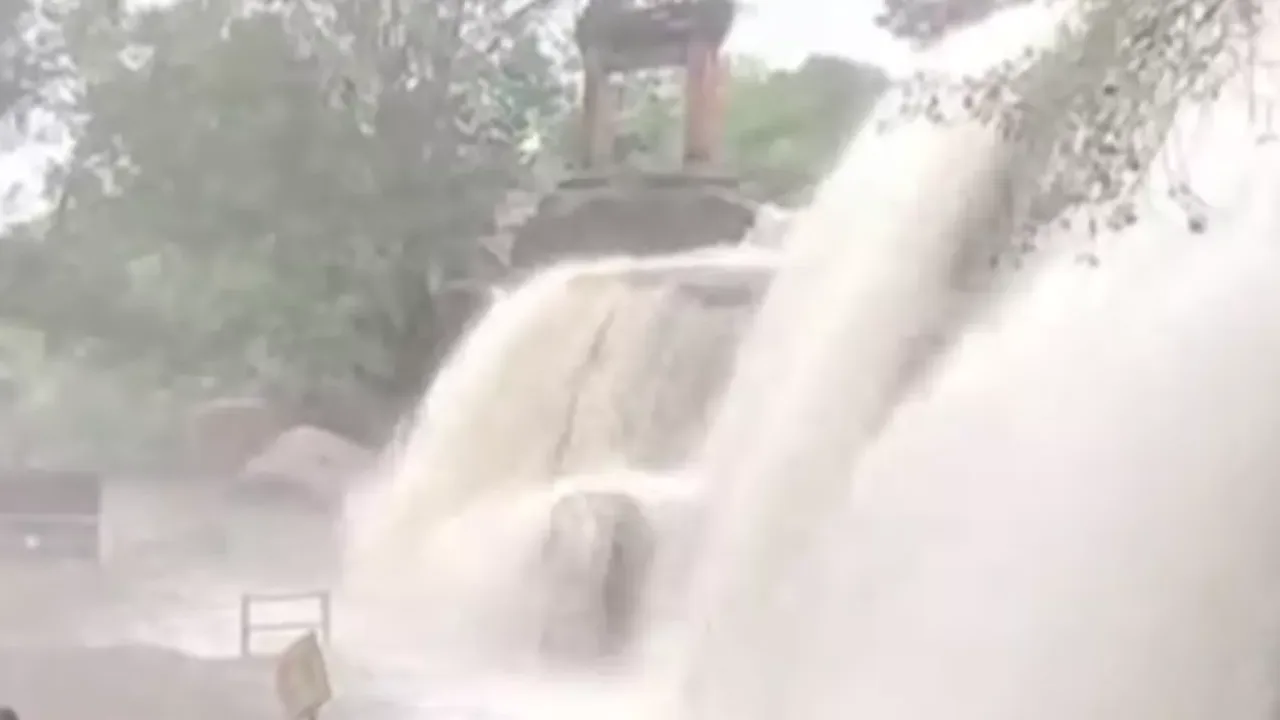 திற்பரப்பு அருவியில் குளியல் மீது தொடர்ந்து 5வது நாளாகத் தடைவிதிப்பு!