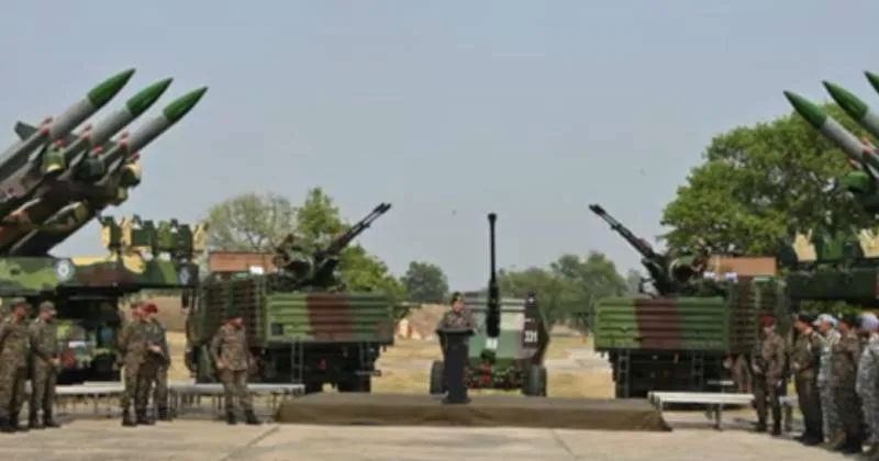 சிலிகுரி பகுதியில் புதிய ராணுவ மையங்கள் அமைக்கும் பணி வேகமாக முன்னேறுகிறது!