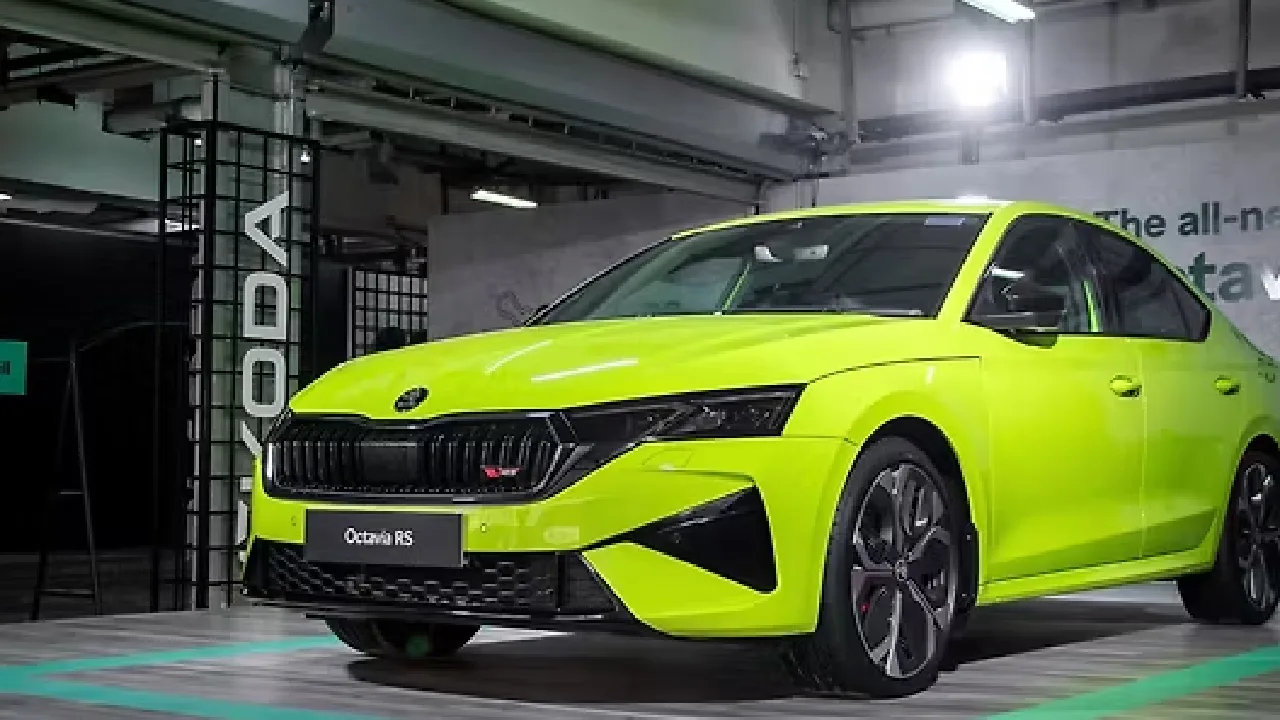 ஆக்டேவியா RS பெர்ஃபார்மன்ஸ் செடான் இந்தியாவில் டெலிவரி தொடக்கம்!