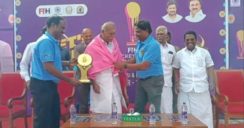 உலகக் கோப்பை ஜூனியர் ஹாக்கி தொடர் தமிழகத்தில் நடத்தப்படுவதில் மகிழ்ச்சி