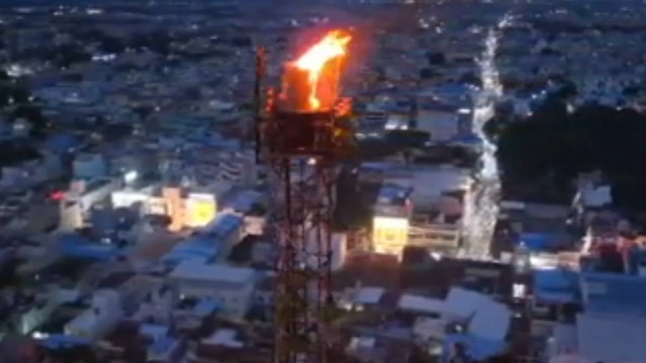 தமிழகத்தின் பல்வேறு கோயில்களில் கார்த்திகை தீப விழா சிறப்பாக நிறைவு – பக்தர்கள் பெரும் திரளாக தரிசனம்