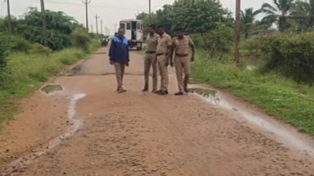 சங்கரன்கோவில் அருகே ஆசிரியர் கொலைப்பட்ட சம்பவம் பரபரப்பு!