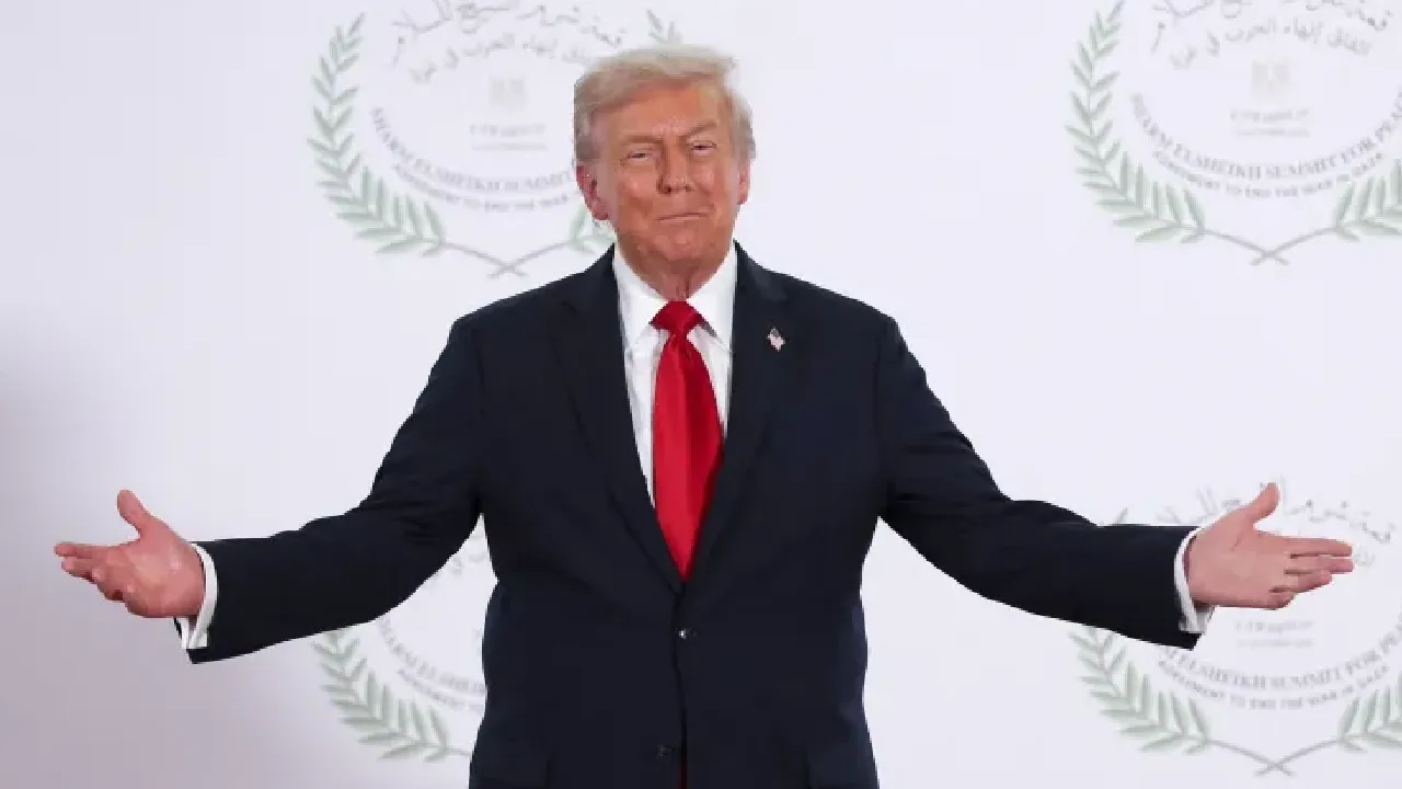 தனக்கு எட்டு நோபல் விருதுகள் சேர வேண்டியிருந்தது