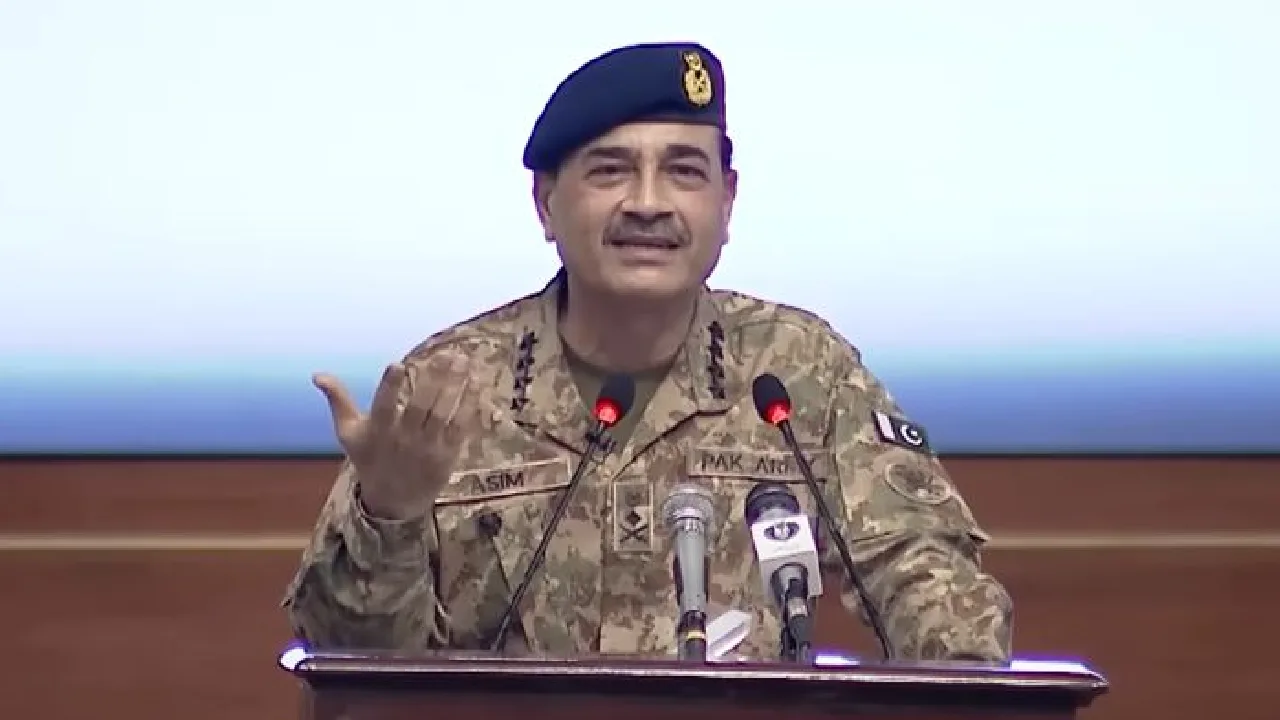 புதிய பாதுகாப்பு படைத்தலைவராக அசிம் முனீர் நியமிக்கப்படுகிறார்!