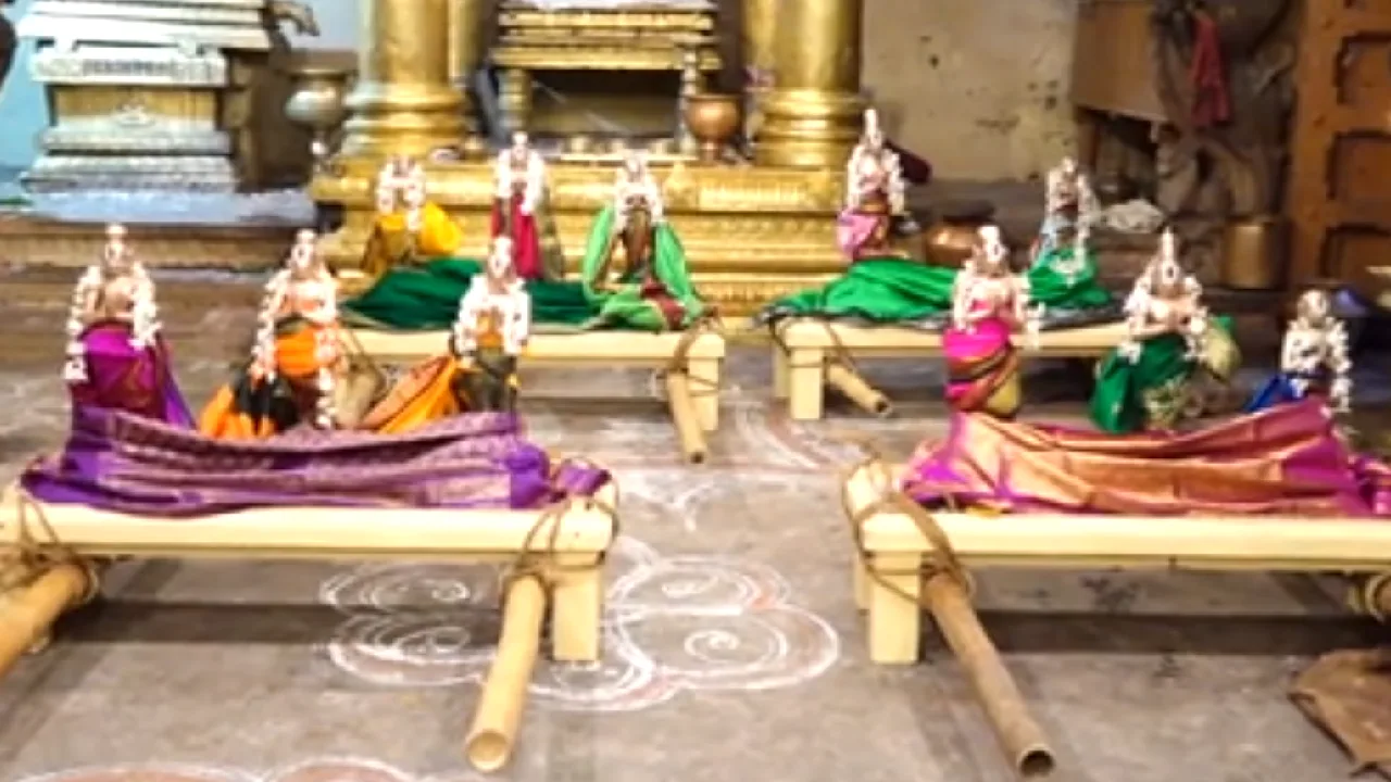 ஆழ்வார்திருநகரியில் ஆதிநாதர் – நம்மாழ்வார் கோயில் திரு அத்யயன உற்சவம் கோலாகலம்