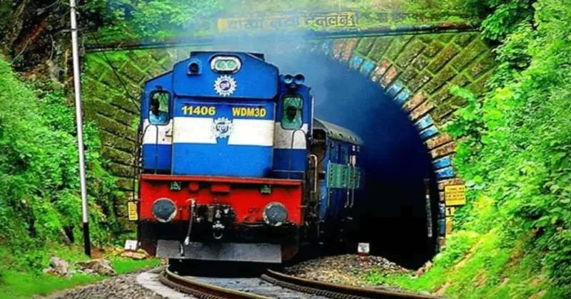 ரயில் புறப்பாட்டுக்கு 10 மணி நேரத்திற்கு முன் இருக்கை நிலை அறிவிப்பு