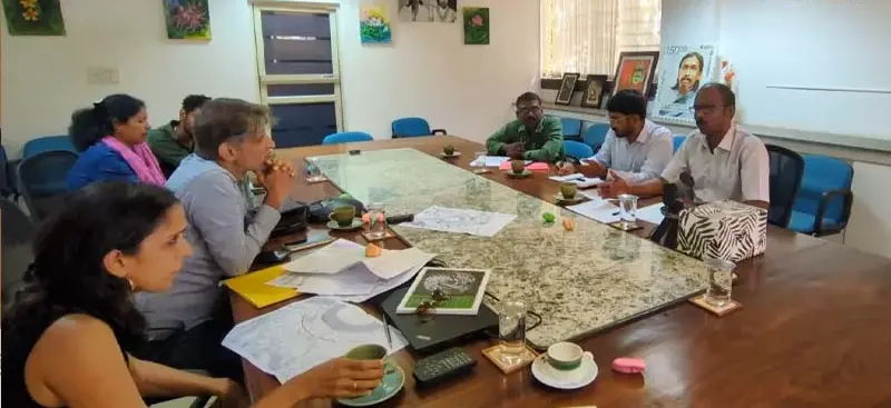 ஆரோவில்லில் ரயில்வே உயர்மட்ட குழு ஆலோசனை: “குழந்தைகளை மையமாகக் கொண்ட போக்குவரத்து” – புதிய முன்னெடுப்பு!