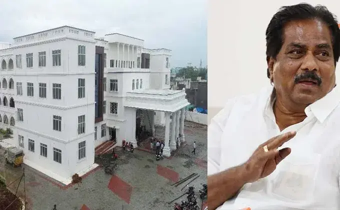 அமைச்சரின் சொந்த தொகுதியிலேயே அடிப்படை வசதிகள் புறக்கணிப்பு – மாவட்ட ஆட்சியரிடம் பொதுமக்கள் மனு