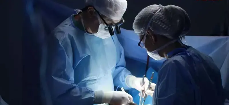 முடி மாற்று அறுவை சிகிச்சைக்குப் புதிய கட்டுப்பாடுகள்: தமிழக அரசு அதிரடி அரசாணை வெளியீடு!