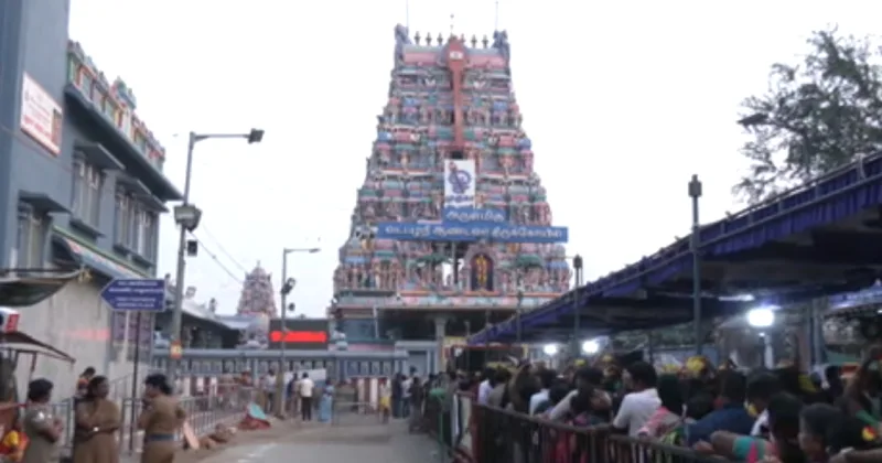 தைப்பூச விழா – வடபழனி முருகன் ஆலயத்தில் குவிந்த பெருந்திரள் பக்தர்கள்
