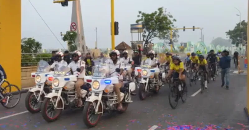 சென்னையில் போக்குவரத்துறை ஏற்பாட்டில் சாலை பாதுகாப்பு விழிப்புணர்வு சைக்கிள் பேரணி