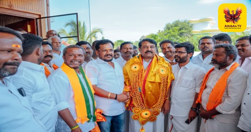 திமுக-வுக்கு அதிர்ச்சி: 100 தொண்டர்களுடன் பாஜகவில் இணைந்தார் மாநில நிர்வாகி ஆர்.கே.வி. ராஜா!