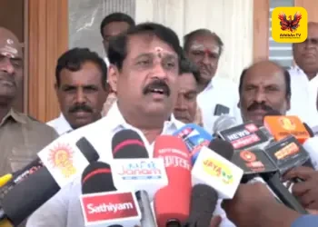 “டெல்லி என்றாலே முதலமைச்சருக்கு நடுக்கம்”: நயினார் நாகேந்திரன் நெல்லையில் அதிரடி விமர்சனம்!