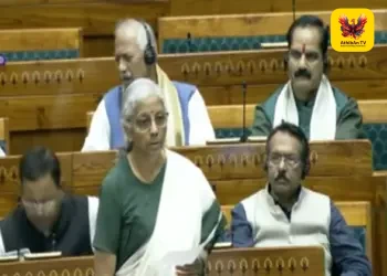 “தமிழகப் பிரச்சனைகளின் போது திமுக எம்.பி.க்கள் அவையில் இருப்பதில்லை” – நிதியமைச்சர் நிர்மலா சீதாராமன் கடும் தாக்கு!