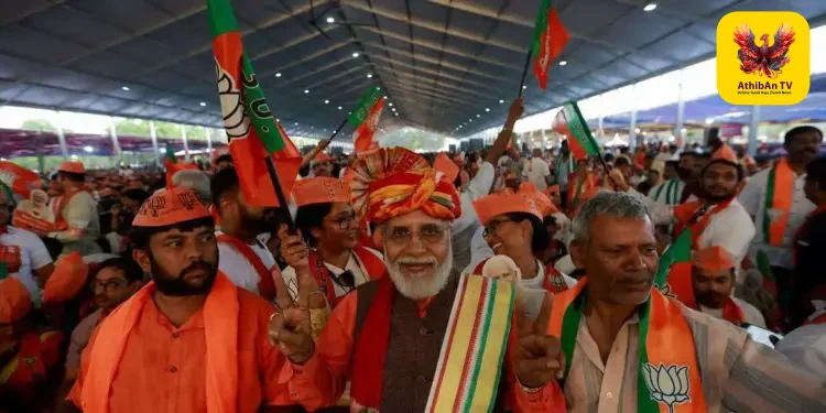 மேற்கு வங்கத்தில் மோடி அலை: ஹால்டியா பொதுக்கூட்டத்தில் அலைமோதிய மக்கள் கூட்டம்