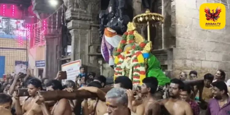 மதுரையில் தொடங்கியது கள்ளழகர் சித்திரைத் திருவிழா: ‘கோவிந்தா’ முழக்கத்துடன் காப்புக் கட்டி விரதத்தைத் தொடங்கிய பக்தர்கள்!