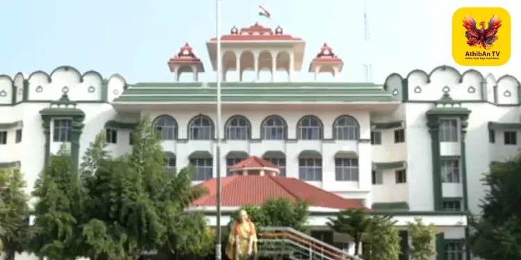 “தமிழகத்தில் பல கோயில்கள் புறம்போக்கு நிலத்தில்தான் உள்ளன”: முருகன் சிலையை நிறுவ அனுமதி வழங்கி மதுரை உயர் நீதிமன்ற கிளை அதிரடி!