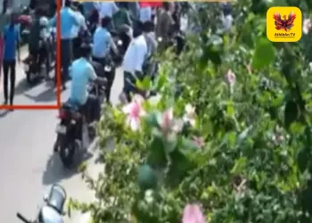 காரைக்காலில் பரபரப்பு: பாஜக வேட்பாளர் வீட்டின் மீது வெடி வீச்சு – திமுகவினர் மீது குற்றச்சாட்டு!