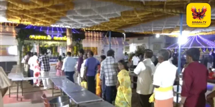 தமிழ் புத்தாண்டு கொண்டாட்டம்: தமிழகத்தின் முக்கிய கோயில்களில் ஆயிரக்கணக்கான பக்தர்கள் சிறப்பு வழிபாடு!