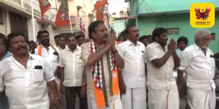 “காமராஜர் படிக்க வைத்தார், கருணாநிதி குடிக்க வைத்தார்” – மதுரையில் பாஜக வேட்பாளர் ராம சீனிவாசன் கடும் தாக்கு!