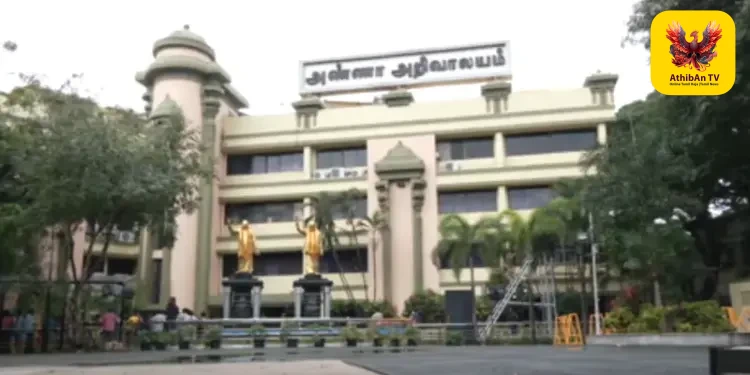 திமுகவின் ‘வார் ரூம்’ அதிரடி: ஓய்வுபெற்ற காவல்துறை உயரதிகாரிகள் மற்றும் மூத்த பத்திரிகையாளர்கள் நியமனம்!