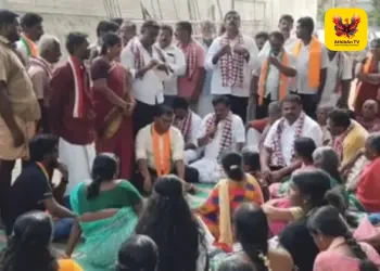 கன்யாகுமரியில் தளவாய் சுந்தரம் தீவிர பரப்புரை: பெண்கள் மற்றும் திருநங்கைகளிடம் வாக்கு சேகரிப்பு!