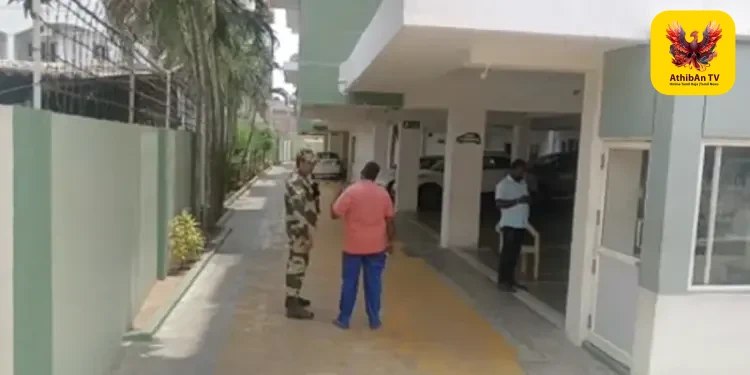 கரூரில் மீண்டும் ஐடி ‘ரெய்டு’: செந்தில் பாலாஜி நண்பர் வீடு, அலுவலகம் உள்பட 7 இடங்களில் அதிரடி சோதனை!