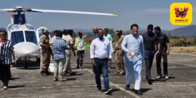 உதகையில் பரபரப்பு: மத்திய அமைச்சர் பியூஸ் கோயல் சென்ற ஹெலிகாப்டரில் தேர்தல் பறக்கும் படையினர் திடீர் சோதனை!