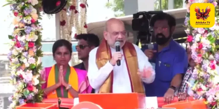 மகனை முதலமைச்சராக்குவதே ஸ்டாலினின் இலக்கு” – சிவகிரியில் அமித் ஷா அதிரடி ரோடு ஷோ!