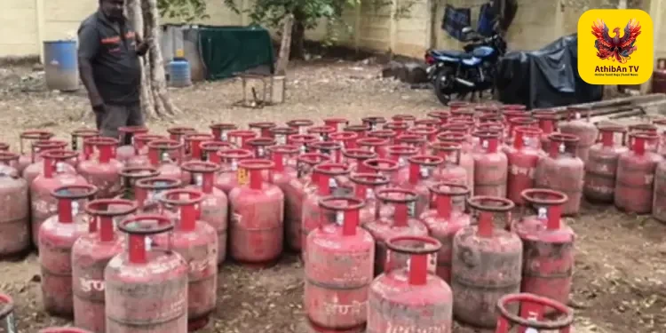 இனி காத்திருக்கத் தேவையில்லை: சிலிண்டர் புக் செய்த 5 நாட்களுக்குள் டெலிவரி – மத்திய அமைச்சகம் அதிரடி தகவல்!