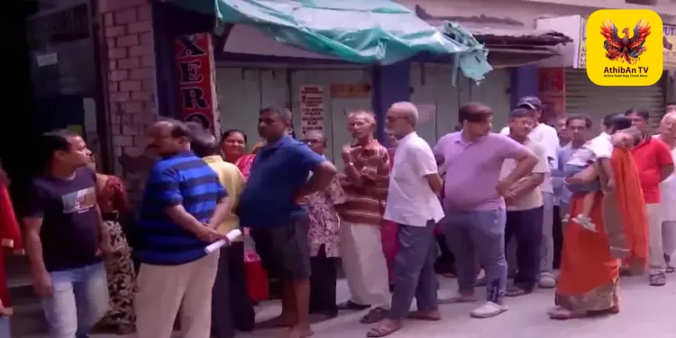 மேற்கு வங்க சட்டமன்றத் தேர்தல்: இறுதிக்கட்ட வாக்குப்பதிவு தொடங்கியது – 142 தொகுதிகளில் பலத்த பாதுகாப்புடன் தேர்தல்!