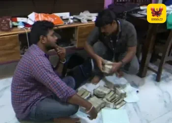 மயிலாப்பூர் பரபரப்பு: திமுக வேட்பாளரின் உதவியாளர் வீட்டில் பல கோடி ரூபாய் பறிமுதல்!