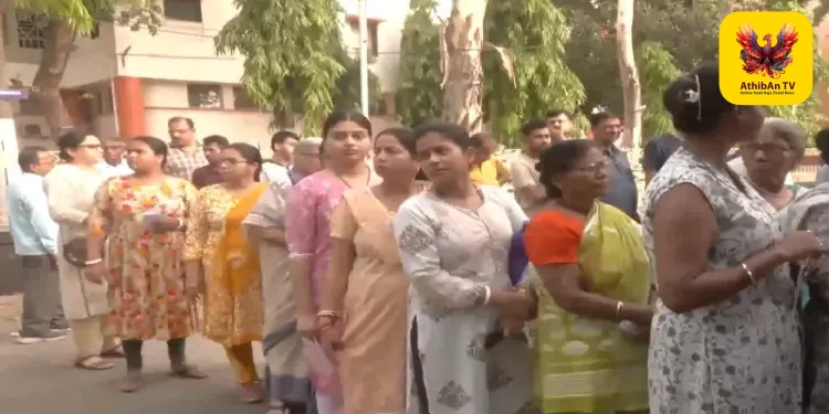 மேற்குவங்க சட்டப்பேரவை தேர்தல்: முதற்கட்ட வாக்குப்பதிவு விறுவிறுப்பு – பாதுகாப்பு பலப்படுத்தல்