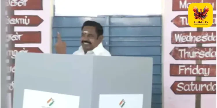 தமிழக சட்டப்பேரவைத் தேர்தல்: அரசியல் கட்சித் தலைவர்கள் மற்றும் பிரபலங்கள் ஆர்வத்துடன் வாக்குப்பதிவு!