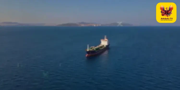 ஹார்முஸ் ஜலசந்தி ஒப்பந்தம் இன்றியே போரை முடிக்கத் தயார்: அதிபர் ட்ரம்ப் அதிரடி அறிவிப்பு!