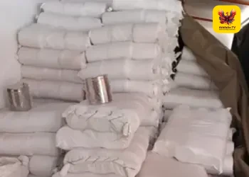 முசிறி அருகே பரபரப்பு: திமுக நிர்வாகி வீட்டில் ரூ.11.70 லட்சம் மதிப்பிலான பரிசுப் பொருட்கள் பறிமுதல்!