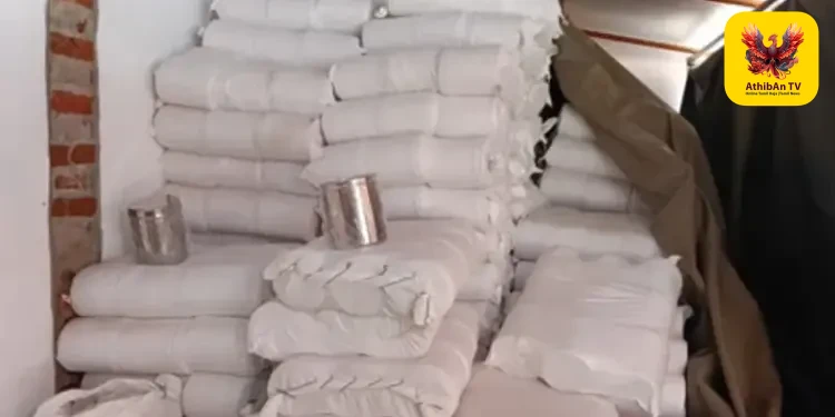 முசிறி அருகே பரபரப்பு: திமுக நிர்வாகி வீட்டில் ரூ.11.70 லட்சம் மதிப்பிலான பரிசுப் பொருட்கள் பறிமுதல்!