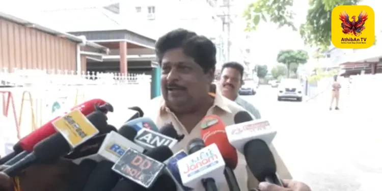 தமிழகத்தில் அதிமுக ஆட்சி அமைப்பது உறுதி: எடப்பாடி பழனிசாமியைச் சந்தித்த பின் கே.பி.ராமலிங்கம் பேட்டி!