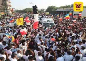 “தமிழகத்தை ஸ்டாலின் குடும்பத்தினர் கூறுபோட்டு ஆட்டிப்படைக்கின்றனர்”: எடப்பாடி பழனிசாமி கடும் விமர்சனம்!