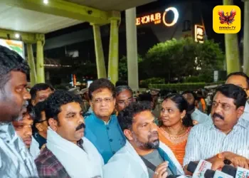 “45 நாட்கள் நரக வேதனை”: ஈரானிலிருந்து மீட்கப்பட்ட 327 தமிழக மீனவர்கள் சென்னை வருகை – பாஜகவினர் உற்சாக வரவேற்பு!