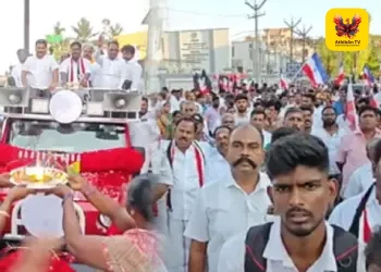 மதுரவாயல்: இரட்டை இலைக்கு வாக்கு சேகரிக்கும் பென்ஜமின் – உற்சாக வரவேற்பு அளித்த பெண்கள்!