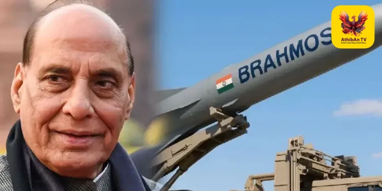 ராணுவத் தளவாடங்கள் ஏற்றுமதியில் இந்தியா வரலாற்றுச் சாதனை: ₹38,424 கோடியைத் தாண்டி அமர்க்களம்!